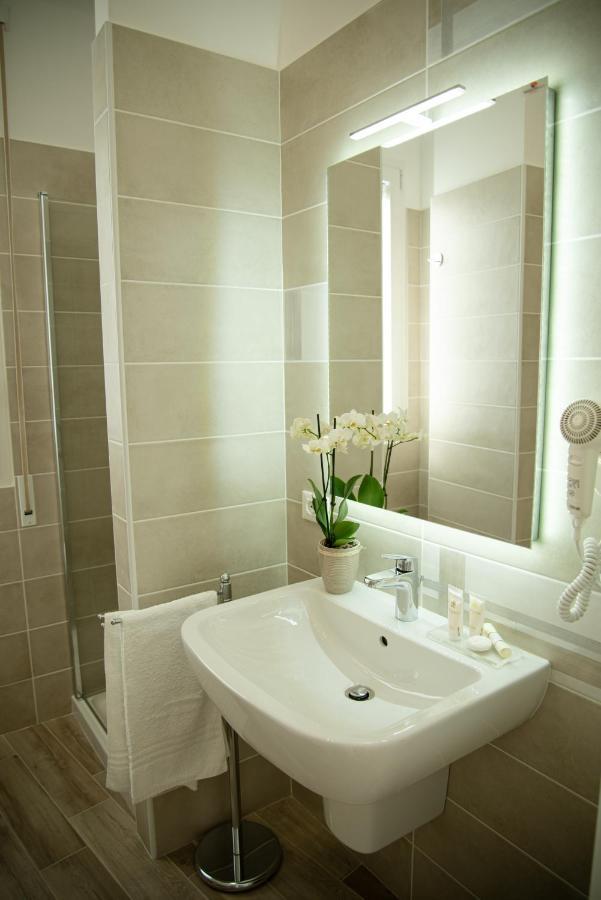 Porta Aragonese Luxury Rooms Palermo Luaran gambar