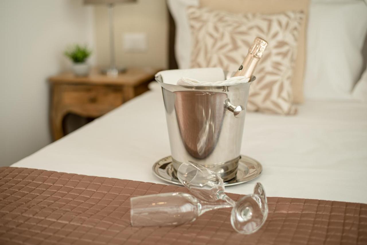 Porta Aragonese Luxury Rooms Palermo Luaran gambar